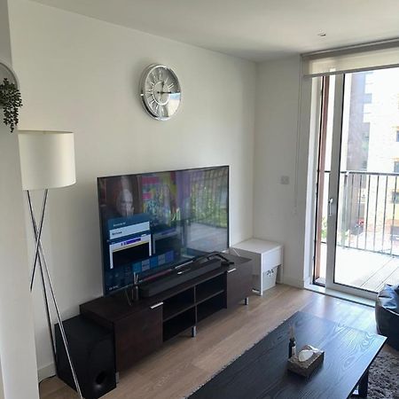 Luxury One Bedroom Apartment London Exterior photo