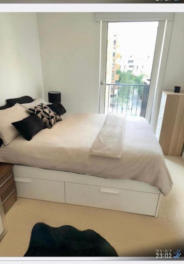 Luxury One Bedroom Apartment London Exterior photo